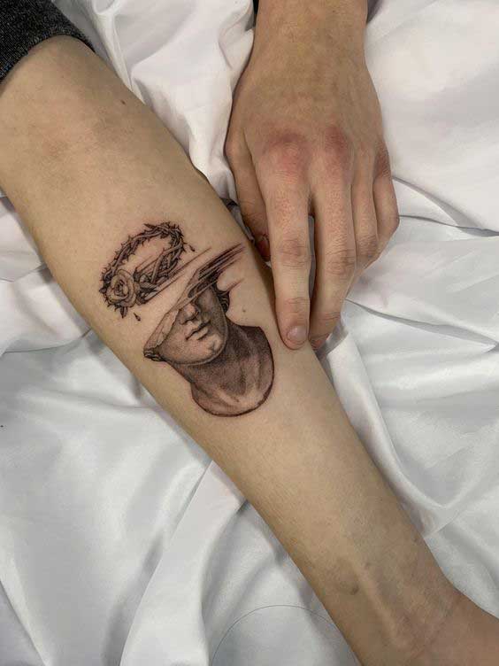 Minimalist artwork to get inked
